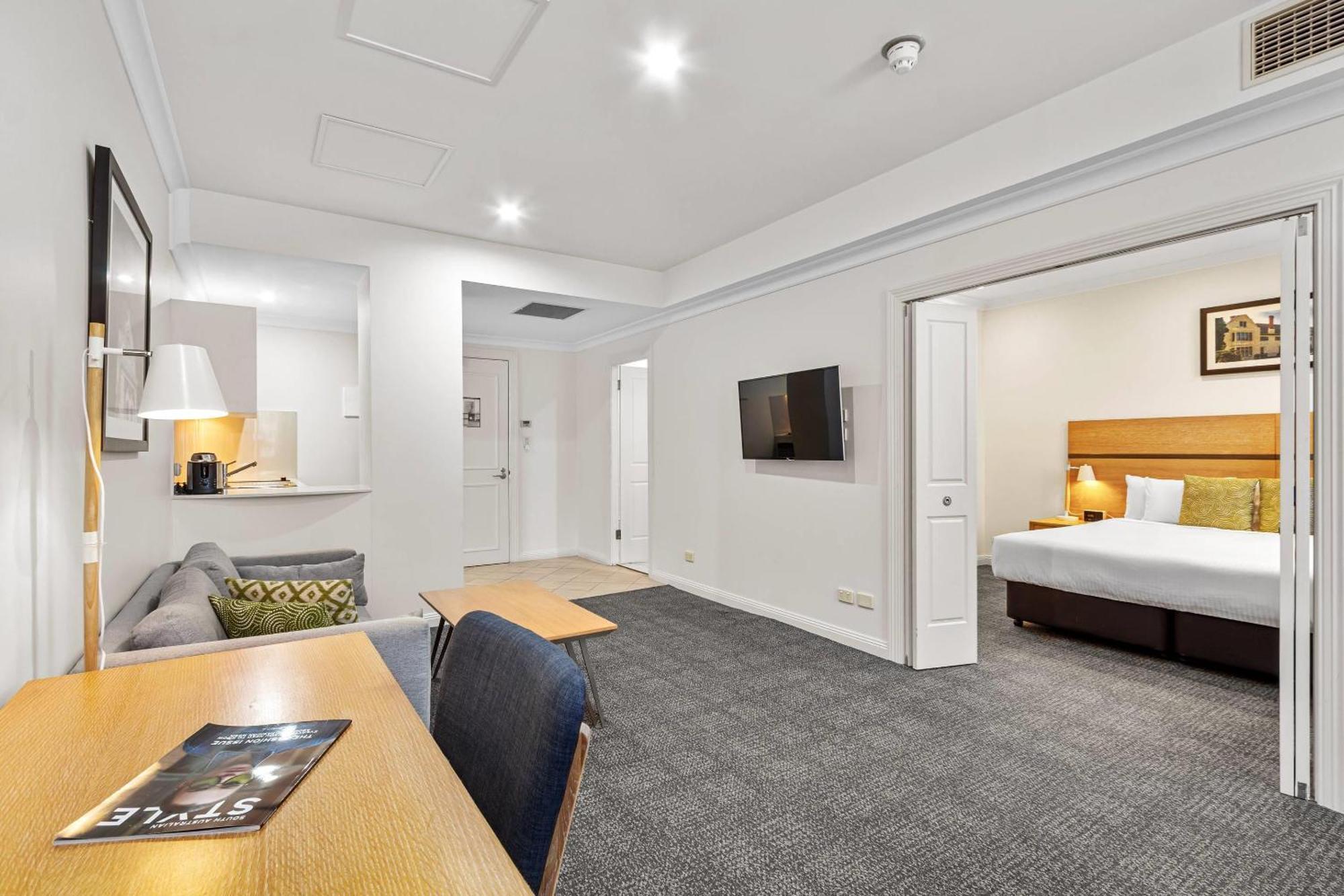 Quality Apartments Adelaide Central Екстер'єр фото